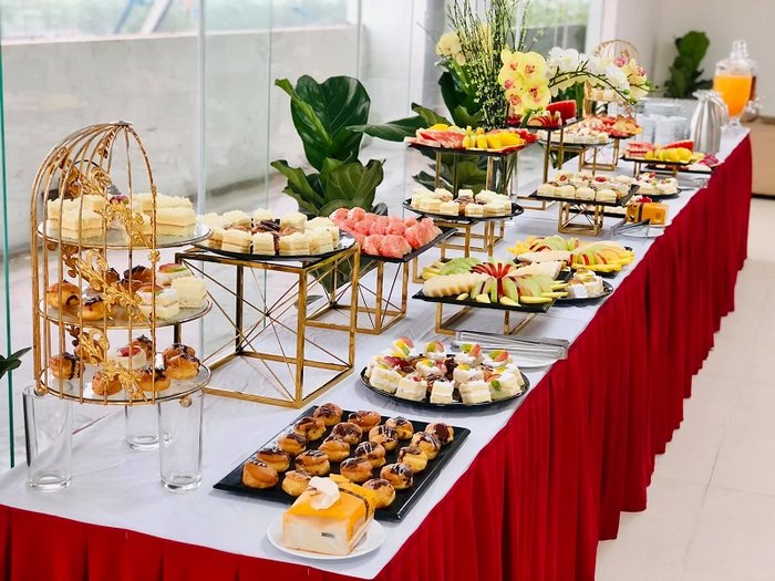 Đặt tiệc khai trương dịch vụ chuyên nghiệp, chất lượng cao
